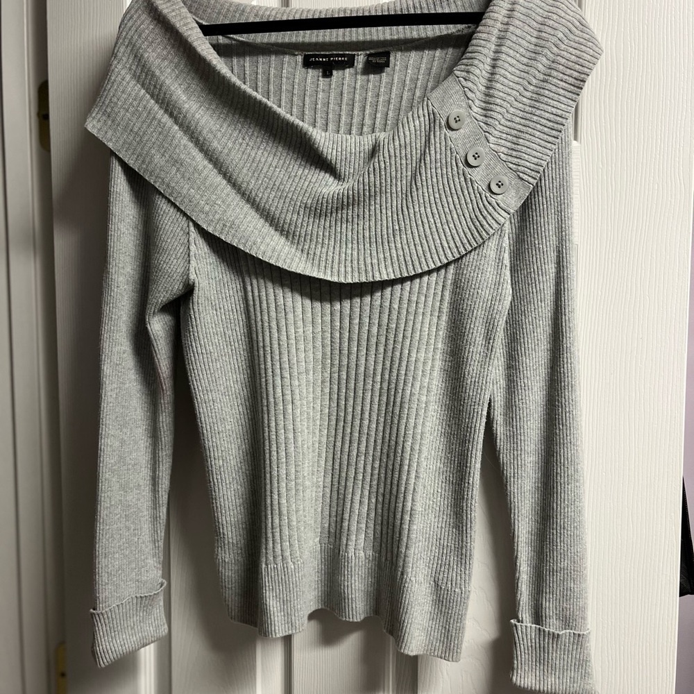 Jean Pierre Light Gray Off-the-Shoulder Sweater
